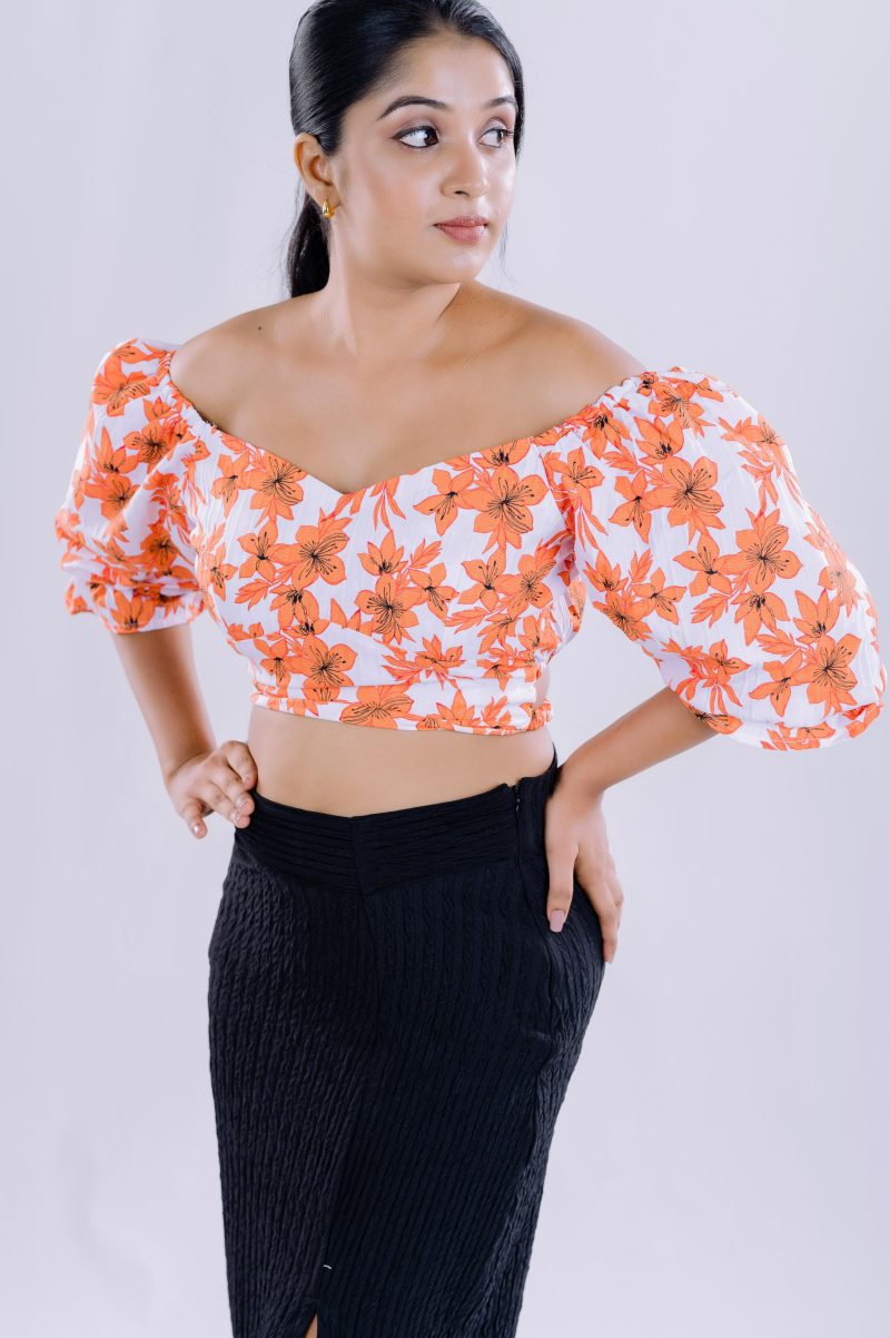 Off shoulder floral top - Image 4