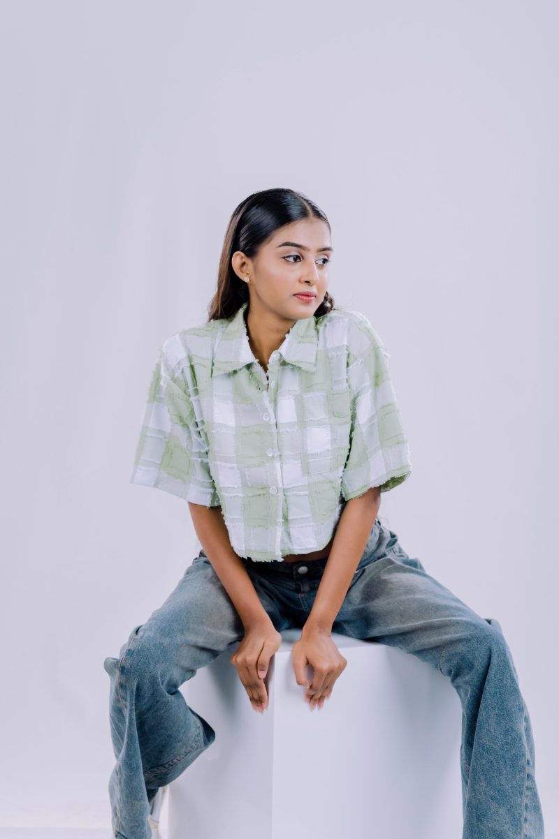 Short Sleeve Crop Shirt - Image 5