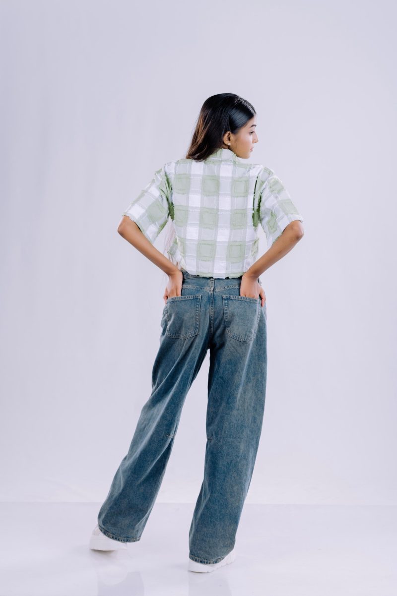 Short Sleeve Crop Shirt - Image 3