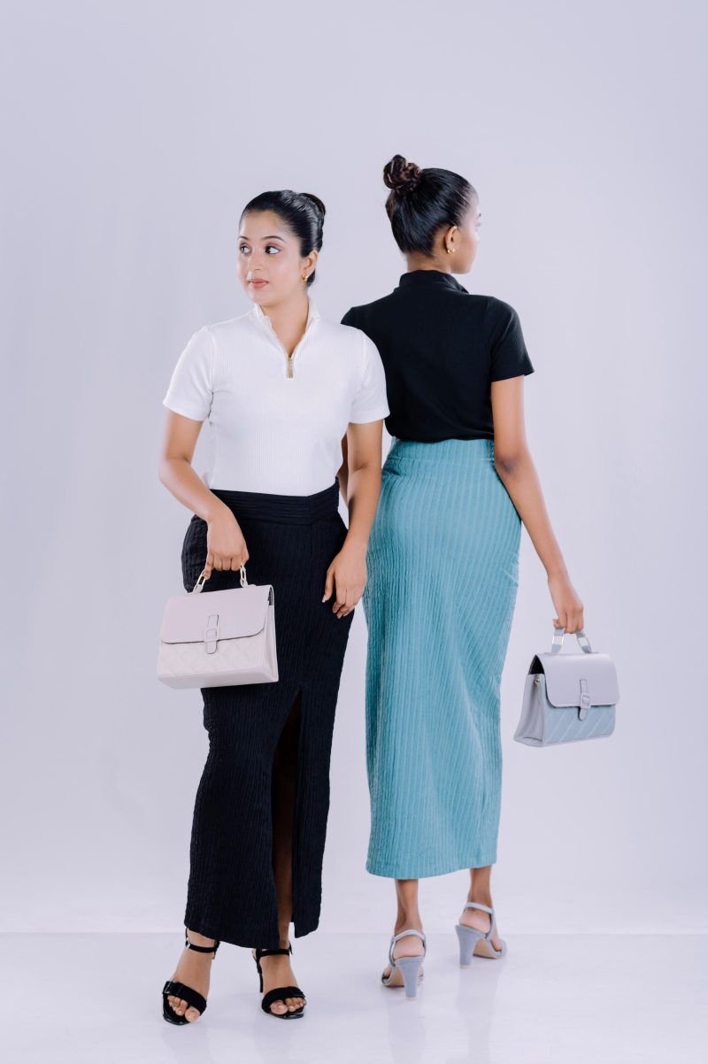 Knitted Midi Skirt - Image 4
