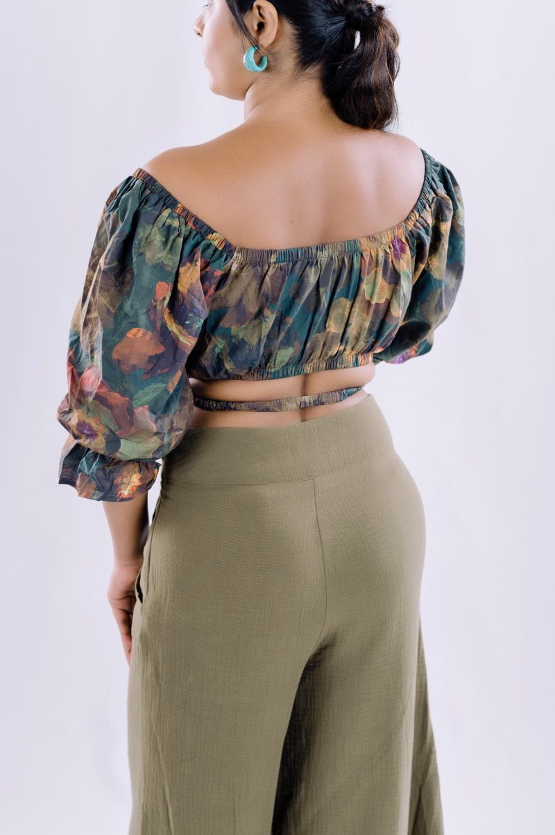 Dark Floral Off-Shoulder Puff Sleeve Crop Top - Image 2
